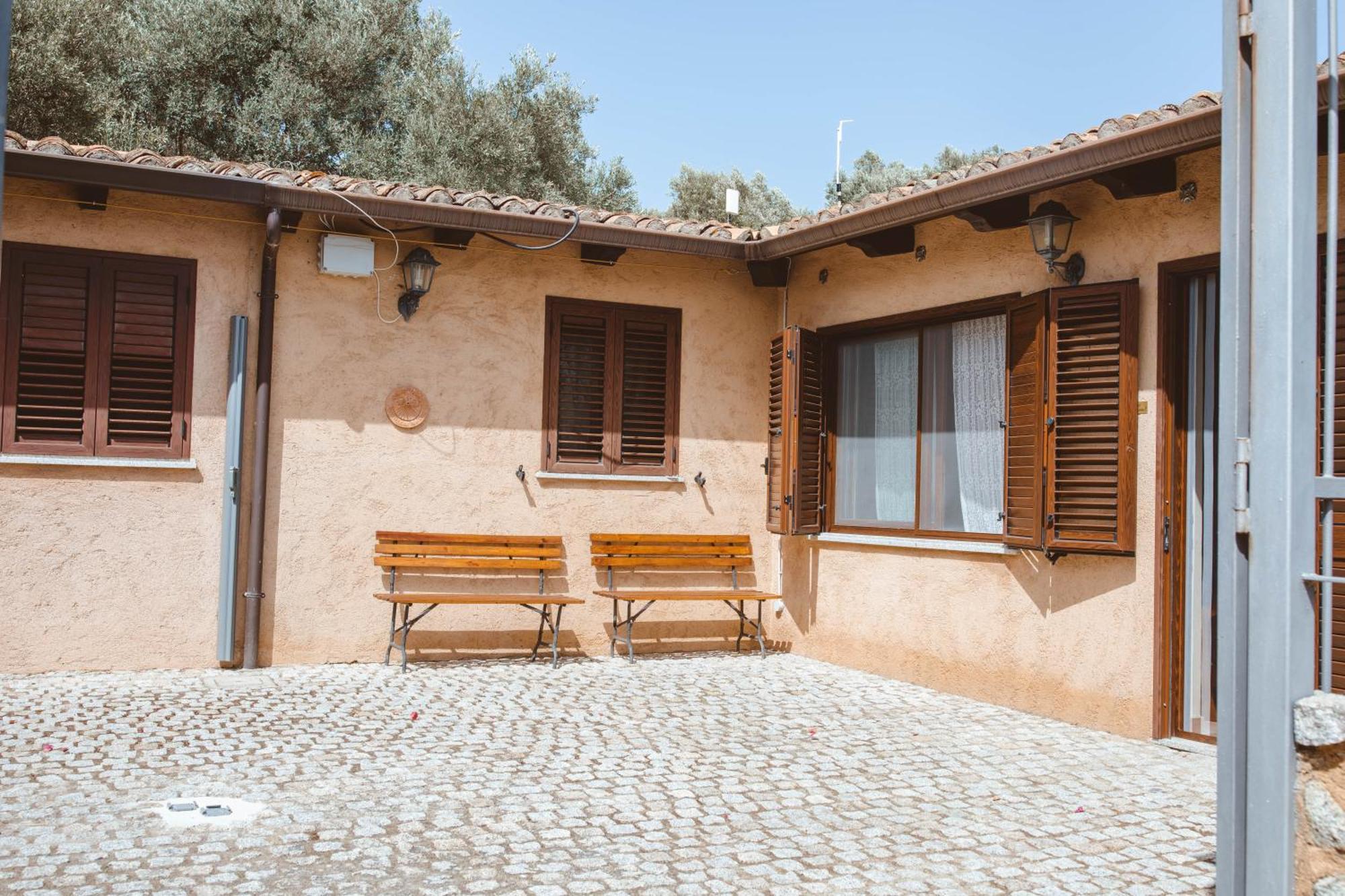 Calami - Villa Romeo - Private Apartments With Pool, Seaview & Olive Grove Santa Caterina Dello Ionio Marina Exterior photo