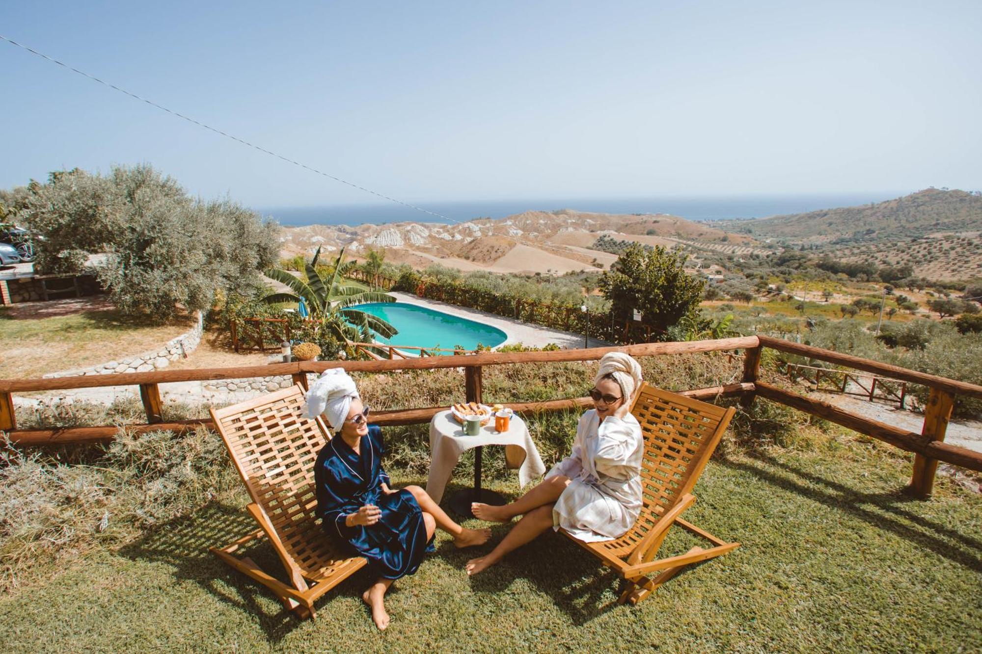 Calami - Villa Romeo - Private Apartments With Pool, Seaview & Olive Grove Santa Caterina Dello Ionio Marina Exterior photo