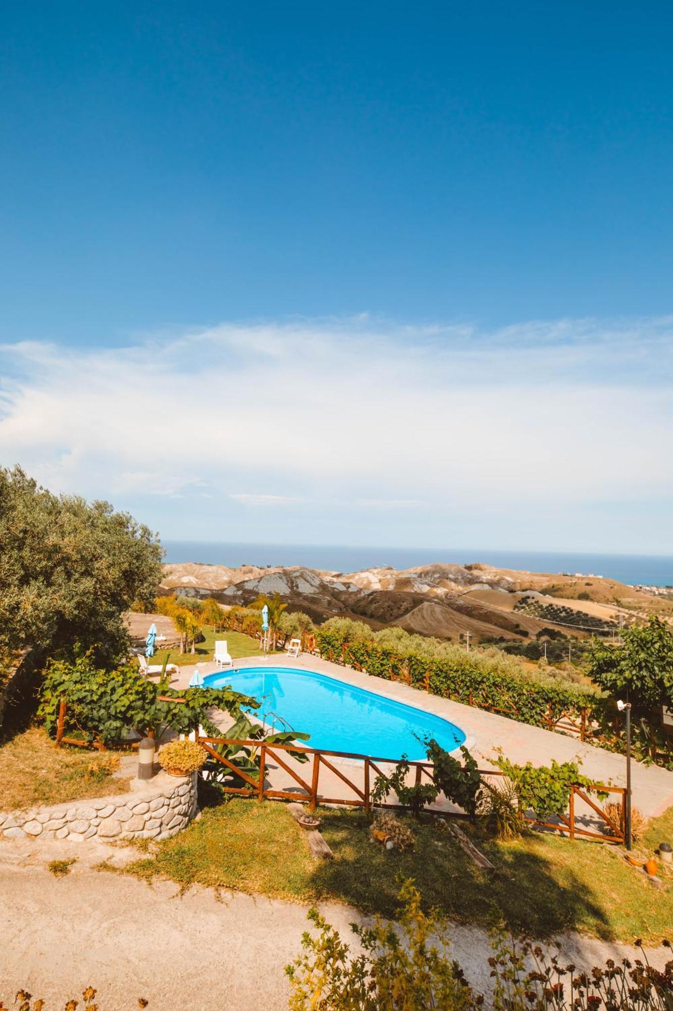 Calami - Villa Romeo - Private Apartments With Pool, Seaview & Olive Grove Santa Caterina Dello Ionio Marina Exterior photo